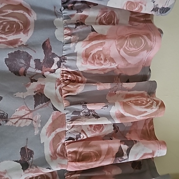 Francesca's Collections Women's Floral Long Sleeves Blouse  Sie XL - Picture 3 of 7